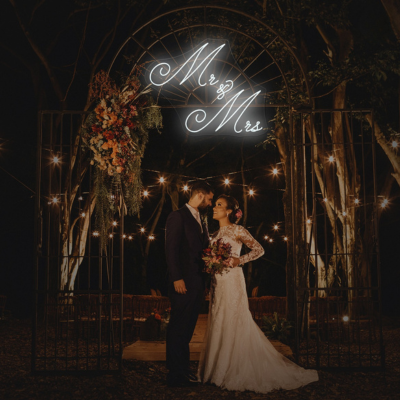 Mr & Mrs